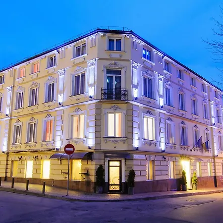 Hotel Irena 2*