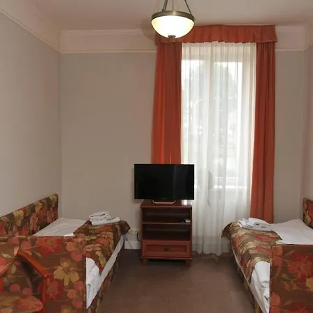 Irena מלון לבוב