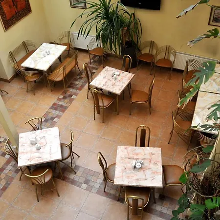 Irena מלון לבוב